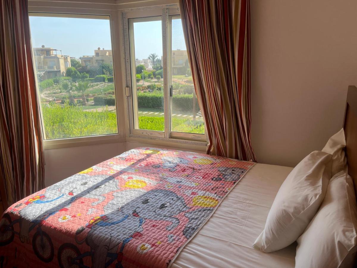A Sea View Spacious Cheering 5 Bedroom Villa Ain Sokhna "Ain Bay" فيلا كاملة للإيجار قرية العين باي Ain Sukhna Extérieur photo
