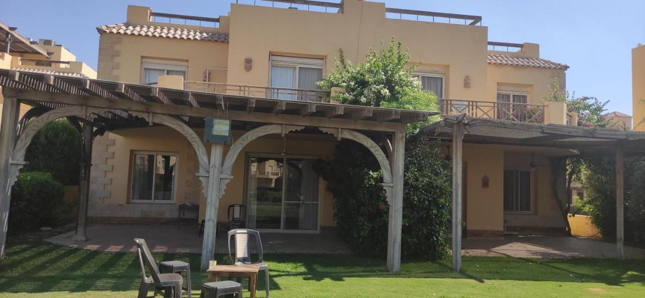 A Sea View Spacious Cheering 5 Bedroom Villa Ain Sokhna "Ain Bay" فيلا كاملة للإيجار قرية العين باي Ain Sukhna Extérieur photo