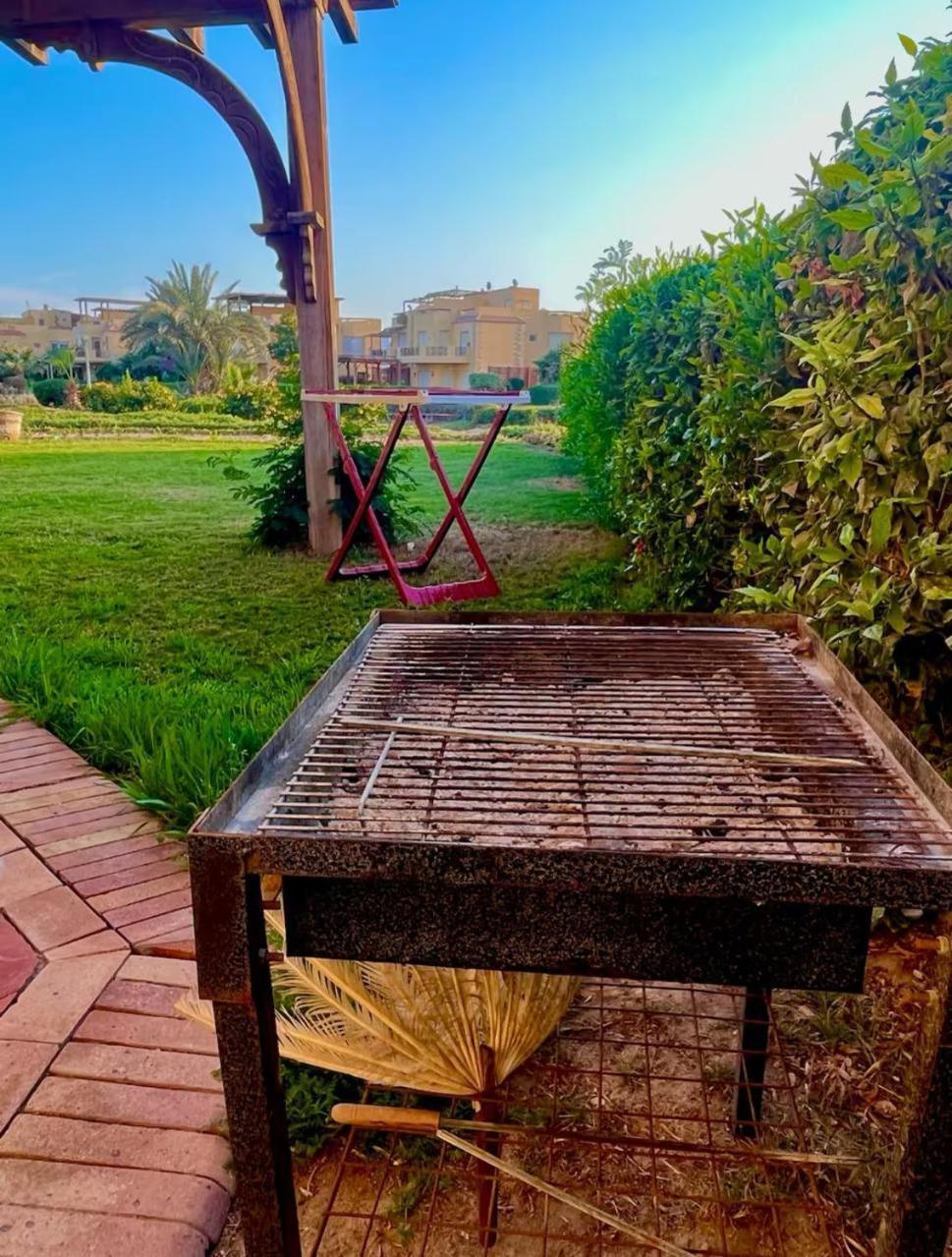 A Sea View Spacious Cheering 5 Bedroom Villa Ain Sokhna "Ain Bay" فيلا كاملة للإيجار قرية العين باي Ain Sukhna Extérieur photo