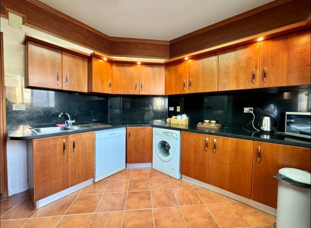 A Sea View Spacious Cheering 5 Bedroom Villa Ain Sokhna "Ain Bay" فيلا كاملة للإيجار قرية العين باي Ain Sukhna Extérieur photo