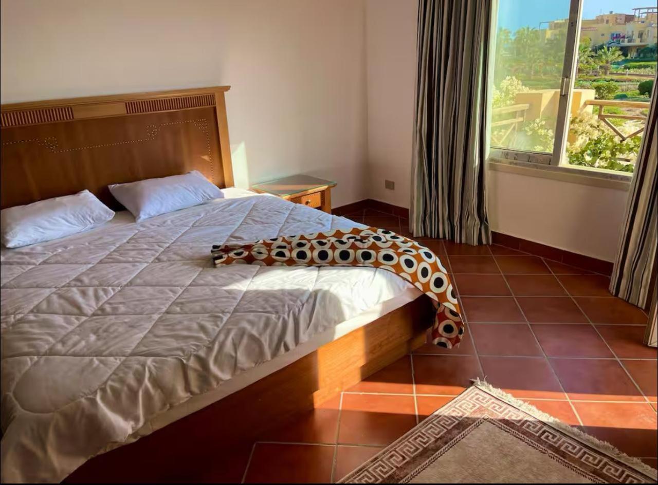 A Sea View Spacious Cheering 5 Bedroom Villa Ain Sokhna "Ain Bay" فيلا كاملة للإيجار قرية العين باي Ain Sukhna Extérieur photo