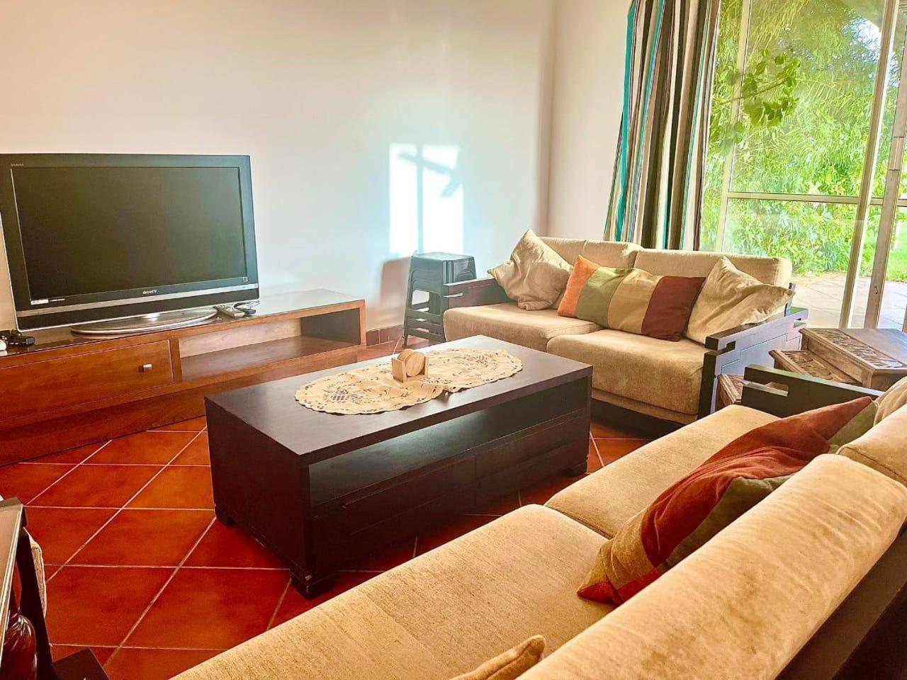 A Sea View Spacious Cheering 5 Bedroom Villa Ain Sokhna "Ain Bay" فيلا كاملة للإيجار قرية العين باي Ain Sukhna Extérieur photo